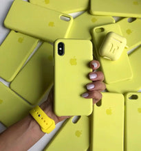 Load image into Gallery viewer, Silicone Case (NEON YELLOW) - TECHPULSE
